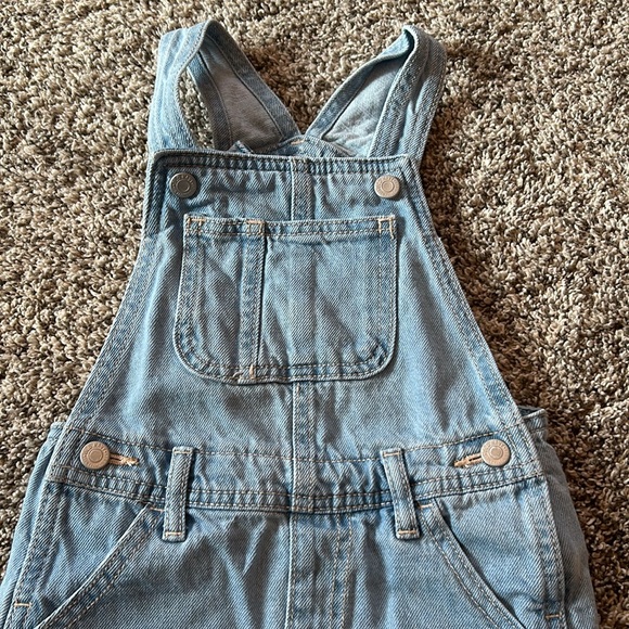Old Navy 4T Light Denim Overalls - Picture 3 of 4